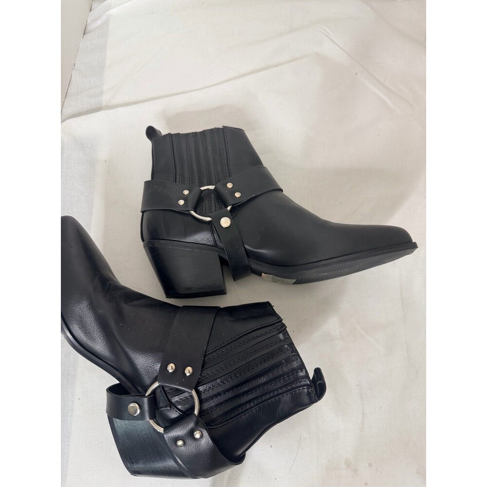 Billini Black Faux Leather Western Harness Ankle Boots Block Heel sz 5 womens